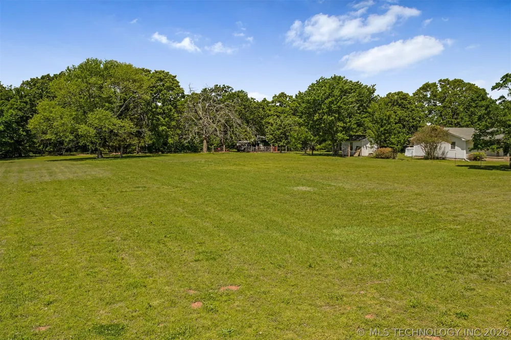 15083 State Highway 82 Tahlequah, OK 74464