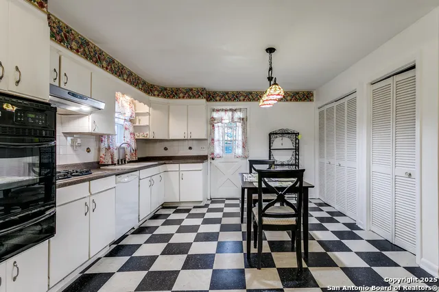 2643 W Craig Pl San Antonio, TX 78228