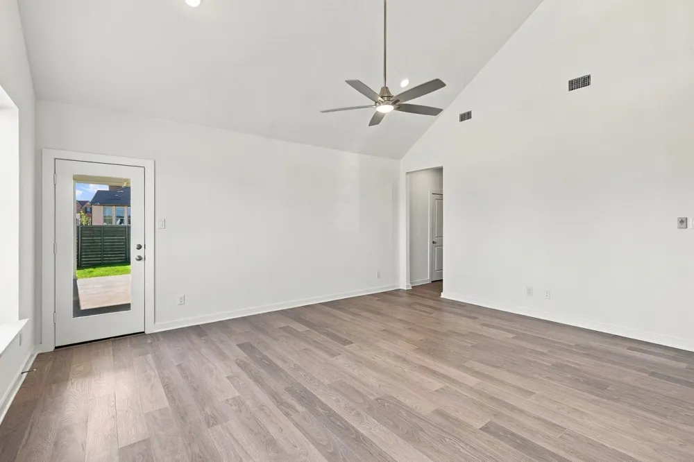 2424 Trailrunner Drive Celina, TX 75009