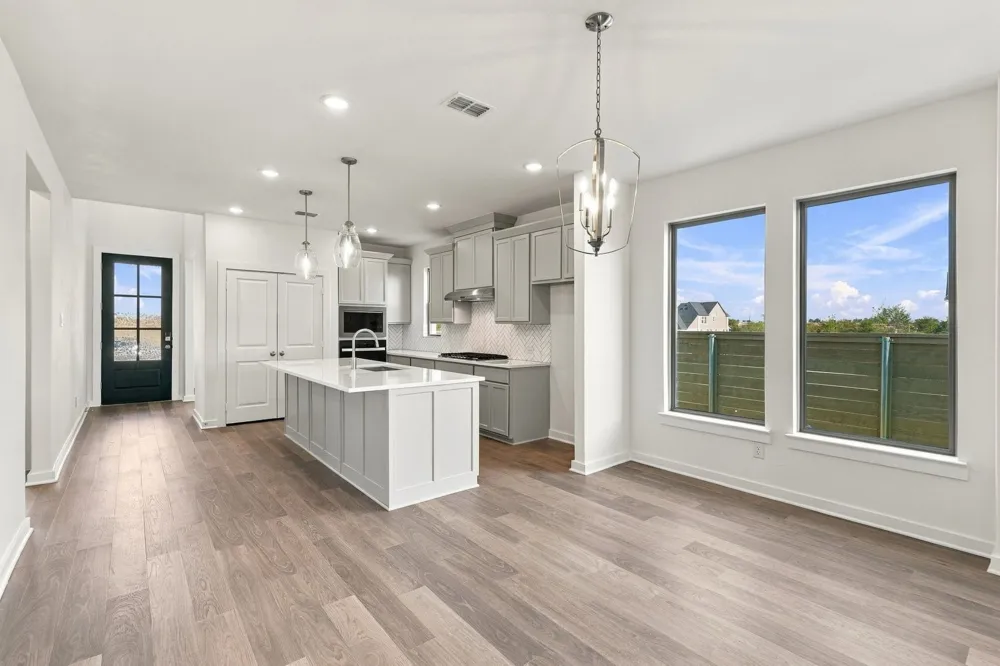 2424 Trailrunner Drive Celina, TX 75009