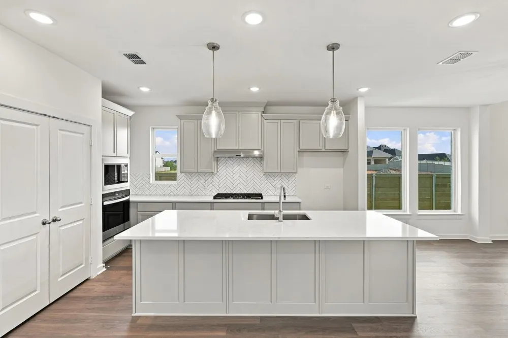 2424 Trailrunner Drive Celina, TX 75009