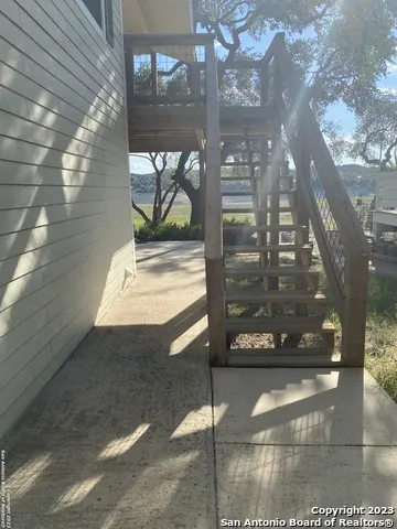 980 Pebble Beach Dr NW Lakehills, TX 78063