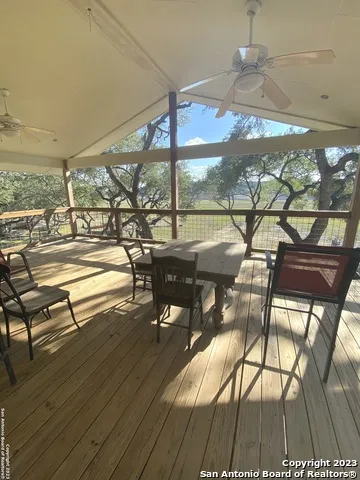 980 Pebble Beach Dr NW Lakehills, TX 78063