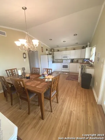 980 Pebble Beach Dr NW Lakehills, TX 78063
