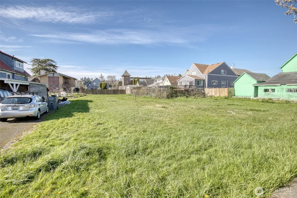 410 6th Street Hoquiam, WA 98550