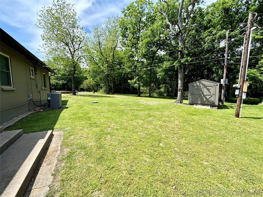 31891 E 695 WAY Wagoner, OK 74467