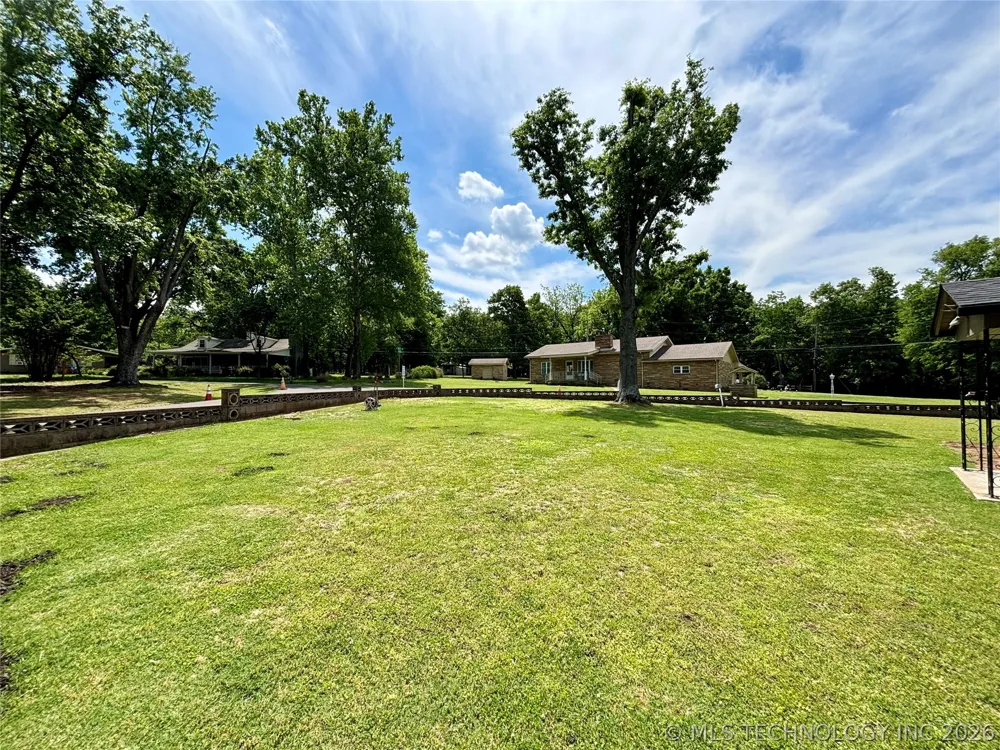 31891 E 695 WAY Wagoner, OK 74467
