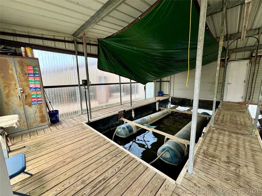 31891 E 695 WAY Wagoner, OK 74467