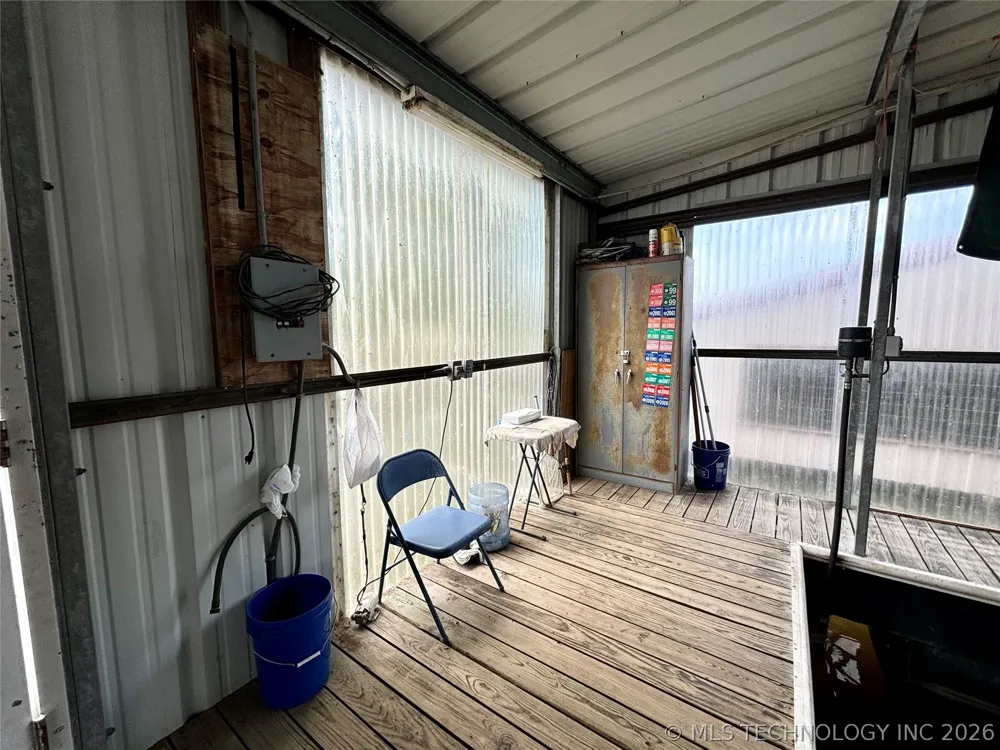 31891 E 695 WAY Wagoner, OK 74467