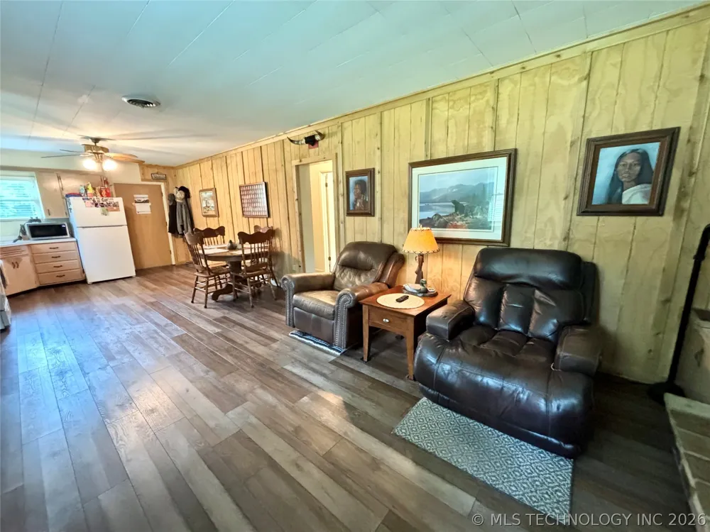 31891 E 695 WAY Wagoner, OK 74467