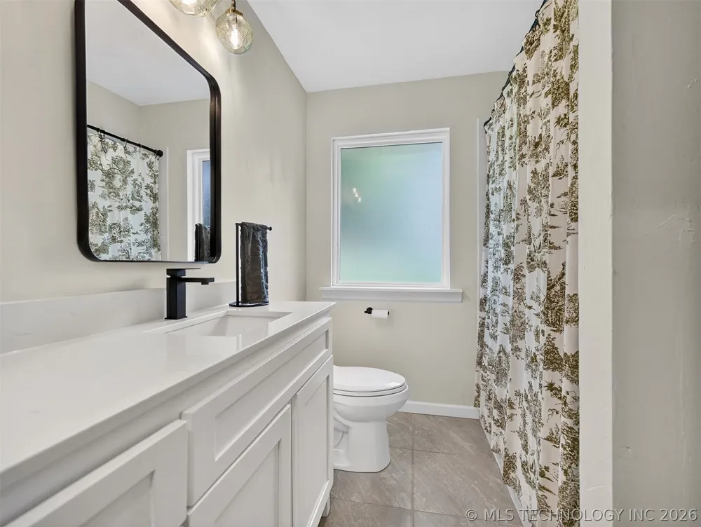 3618 Henrietta Avenue Bartlesville, OK 74006