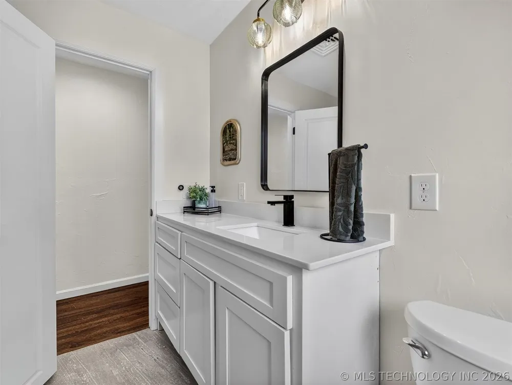 3618 Henrietta Avenue Bartlesville, OK 74006