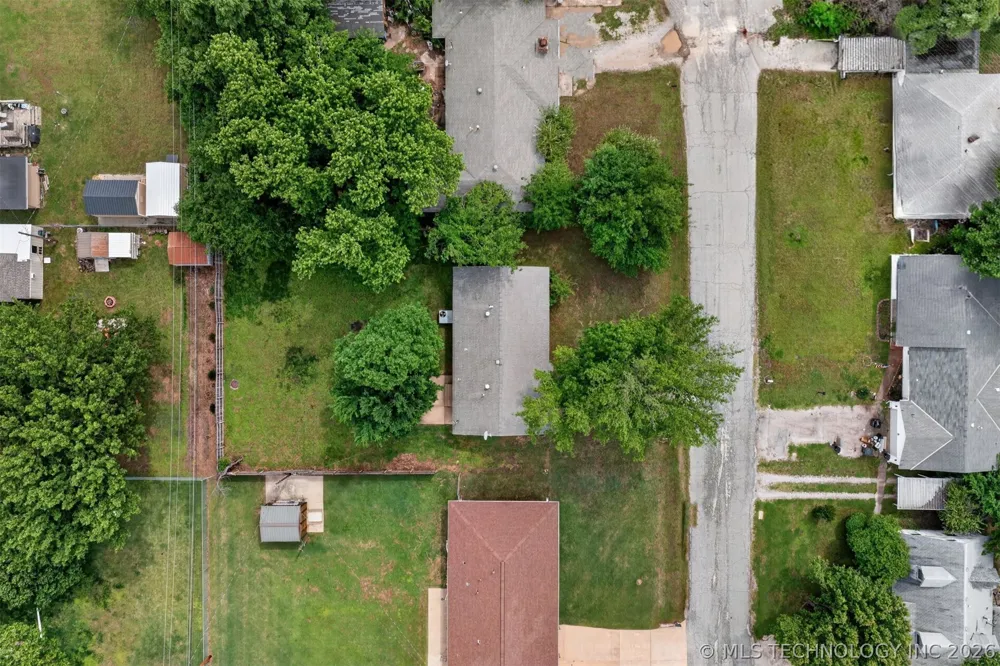 3618 Henrietta Avenue Bartlesville, OK 74006