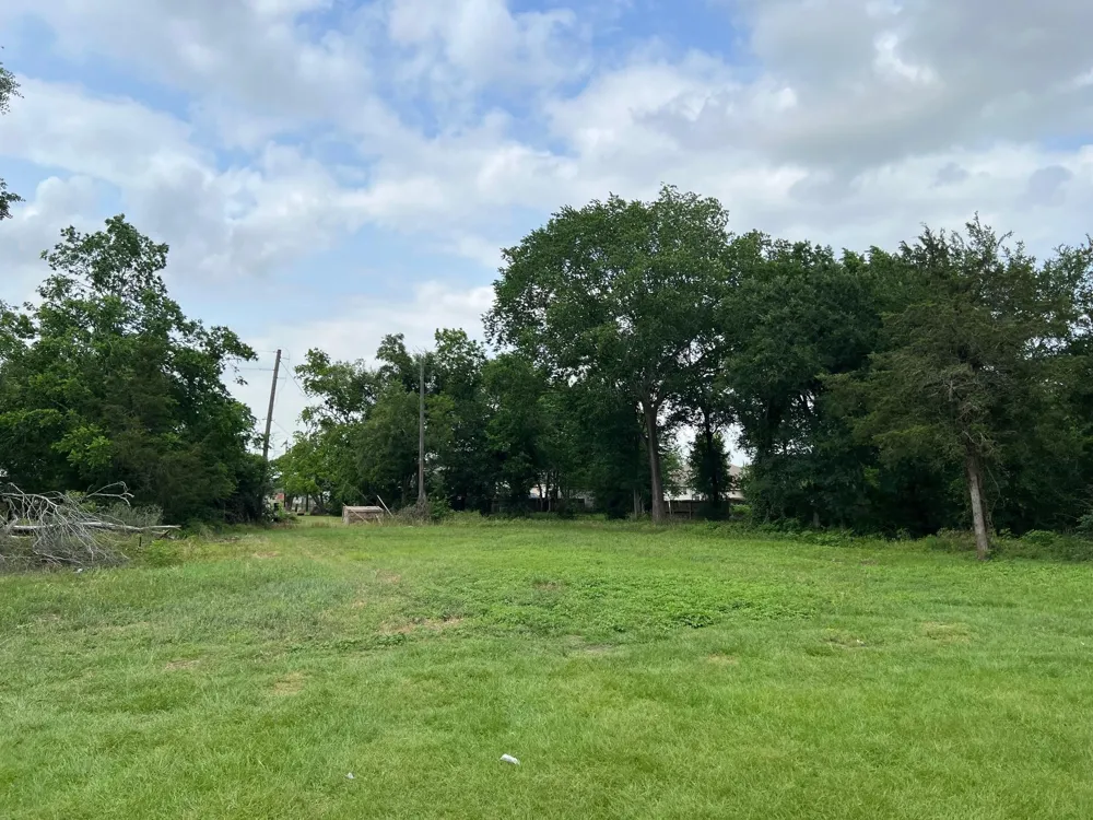 Avenue B Avenue Brookshire, TX 77423