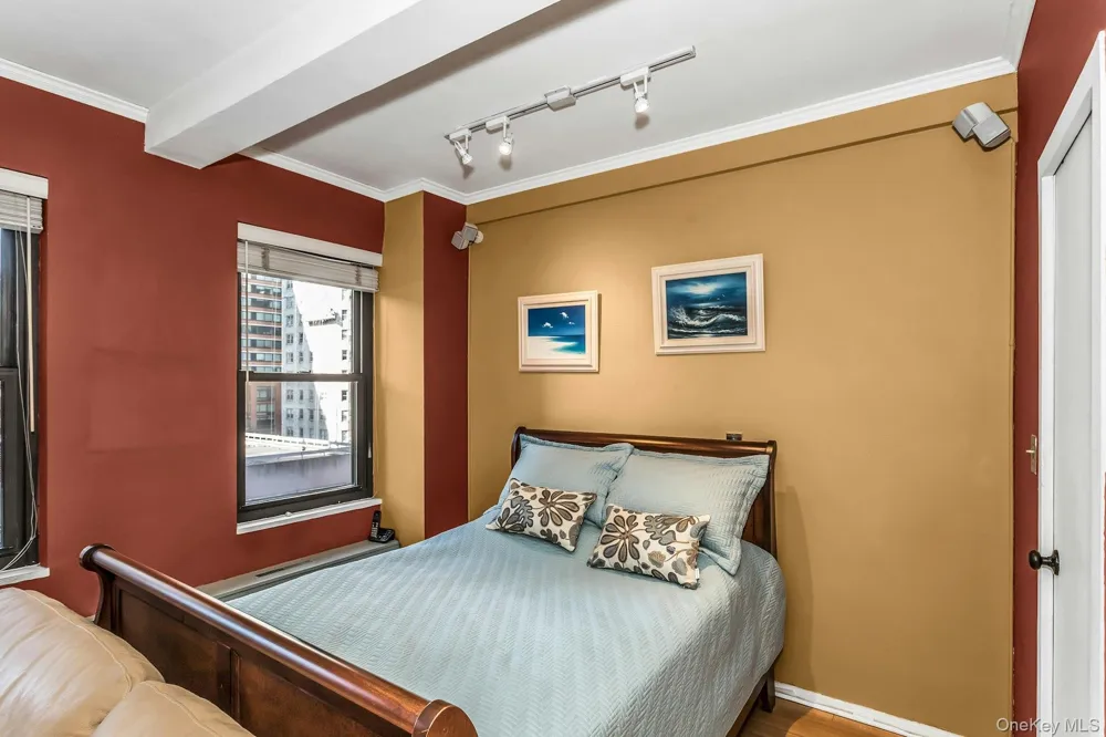 2 Tudor City Place #3M-South New York (Manhattan), NY 10017