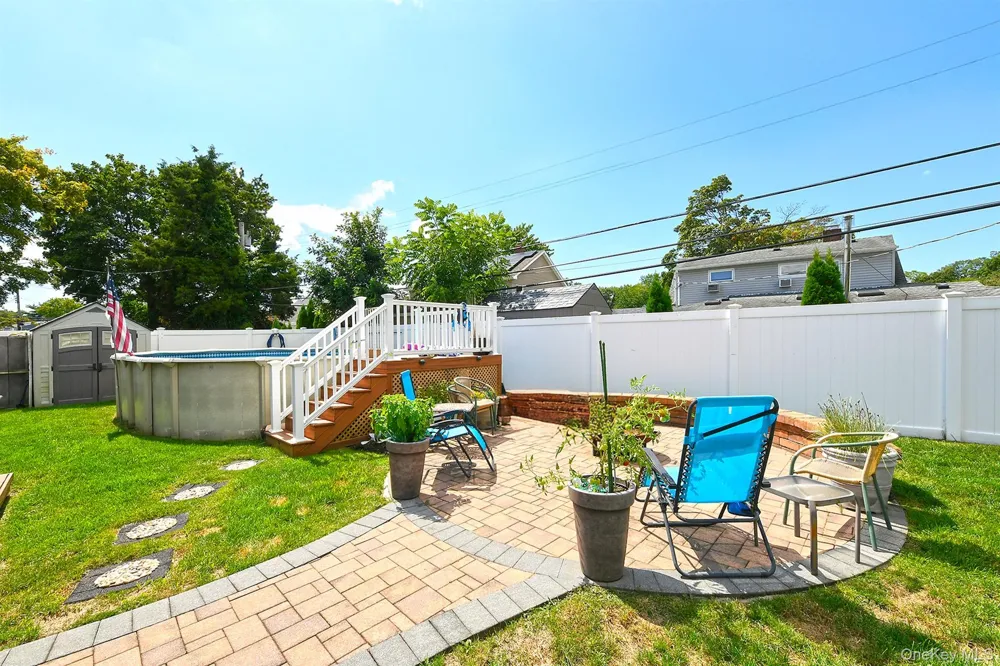 12 Link Lane Hicksville, NY 11801