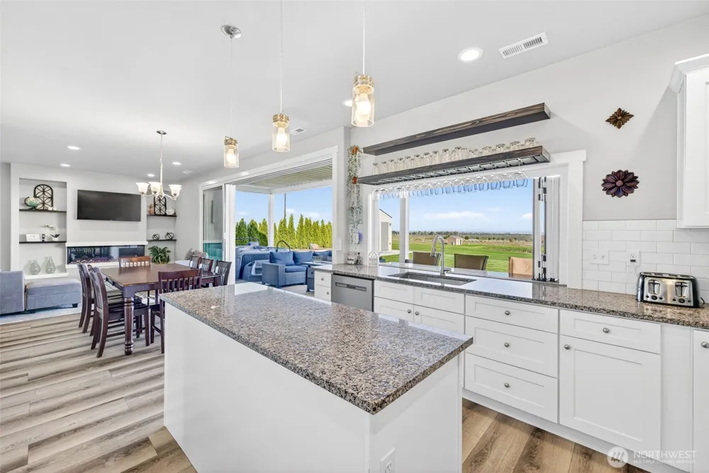 8446 Desert Greens Loop Othello, WA 99344