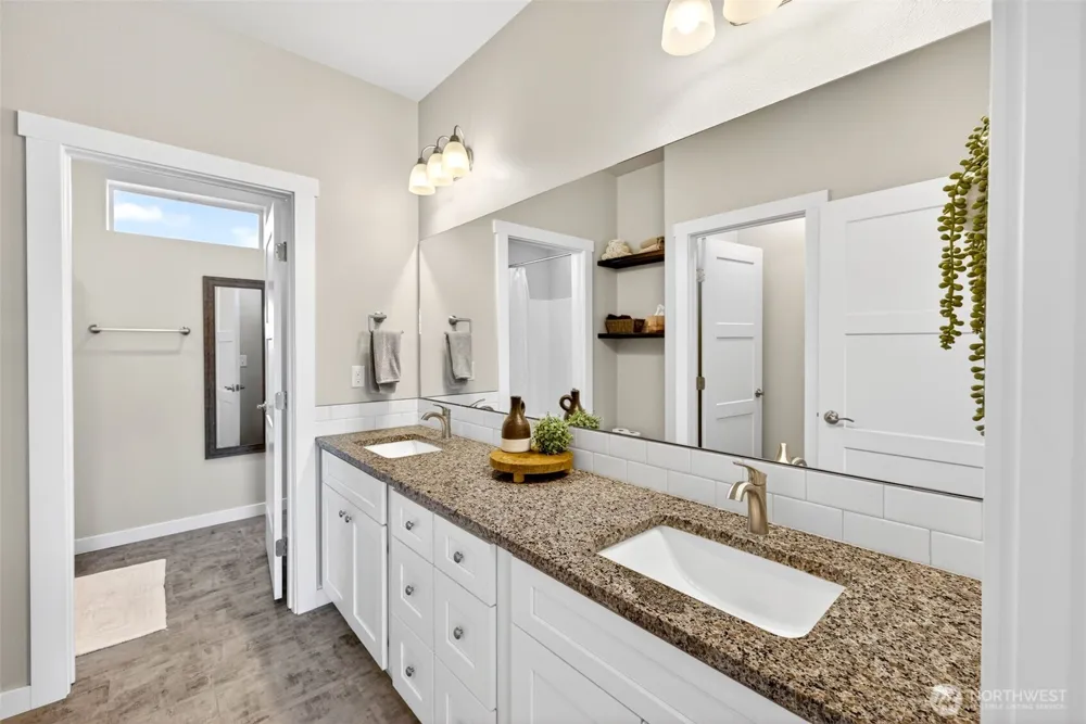 8446 Desert Greens Loop Othello, WA 99344
