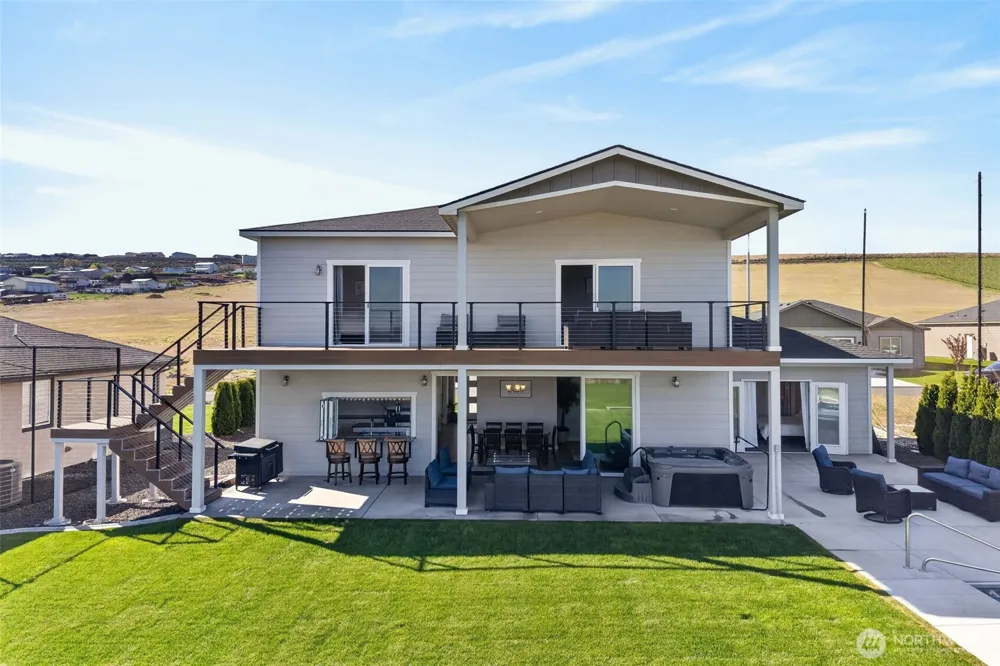 8446 Desert Greens Loop Othello, WA 99344