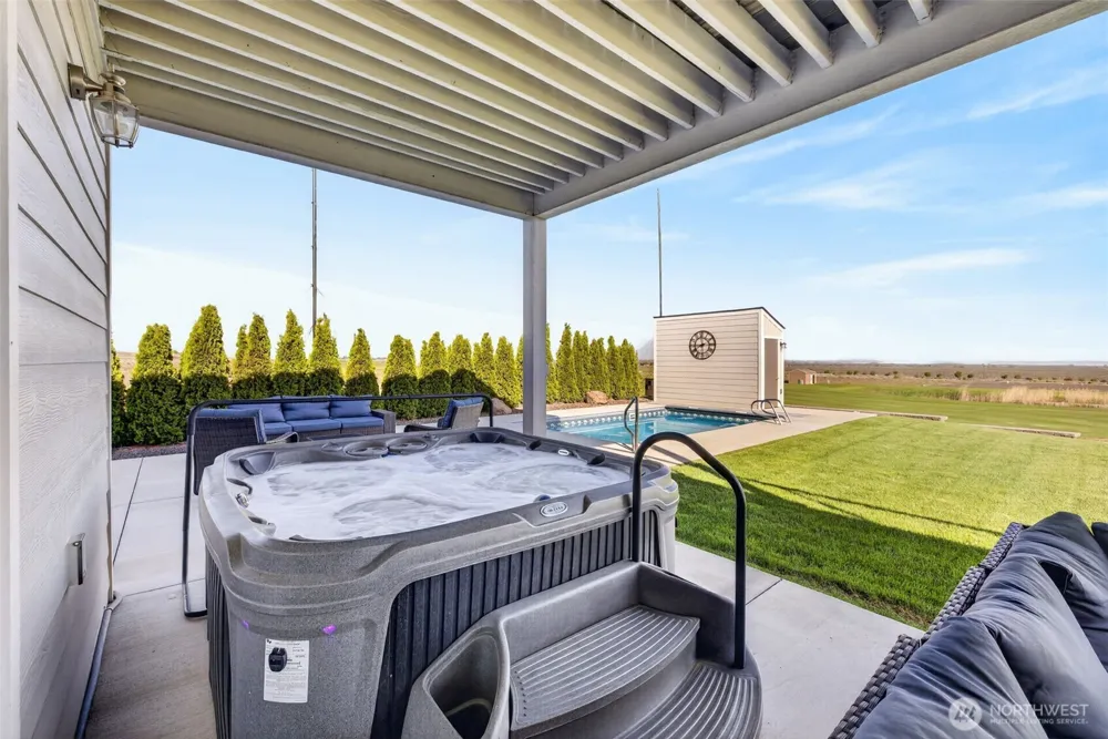 8446 Desert Greens Loop Othello, WA 99344