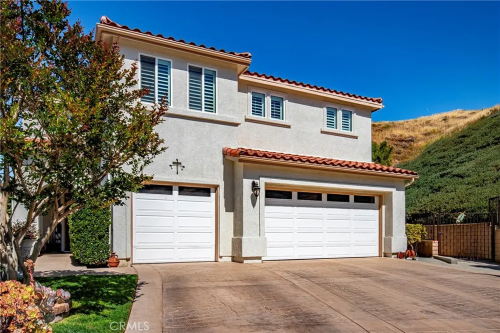 29161 Harmony Way Saugus, CA 91390