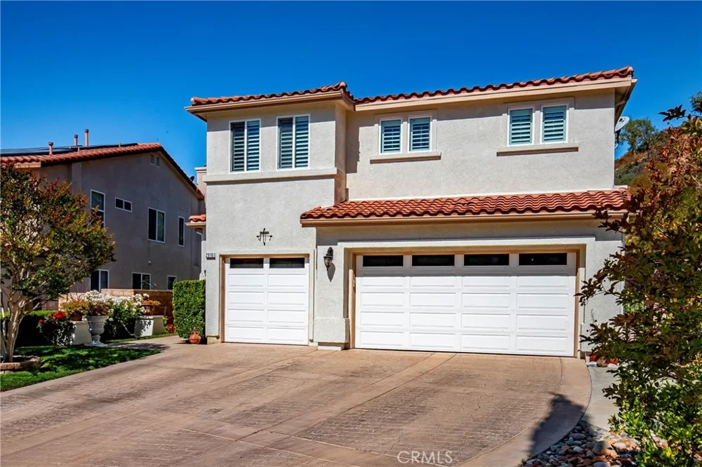 29161 Harmony Way Saugus, CA 91390