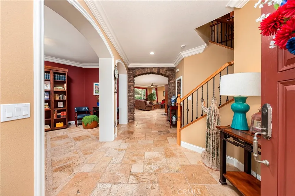 29161 Harmony Way Saugus, CA 91390