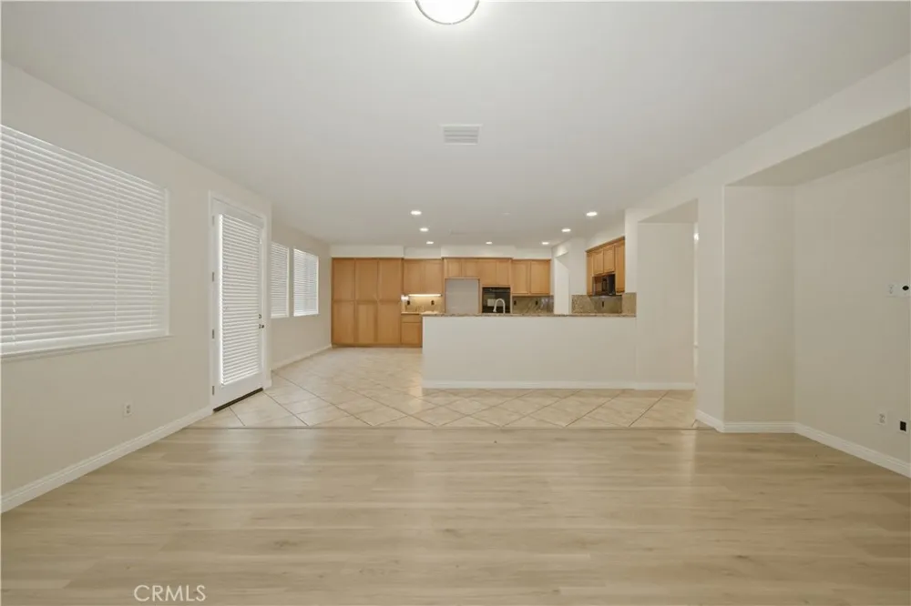 6710 Black Hawk Road Eastvale, CA 92880