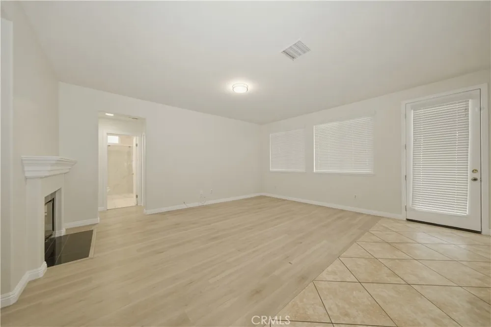 6710 Black Hawk Road Eastvale, CA 92880