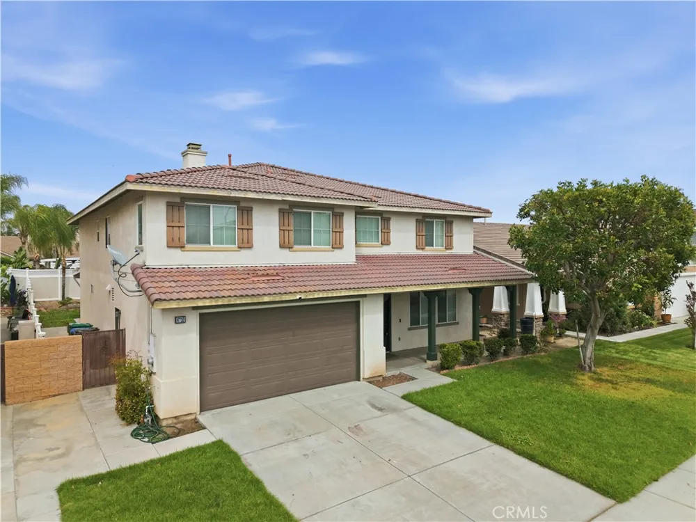 6710 Black Hawk Road Eastvale, CA 92880