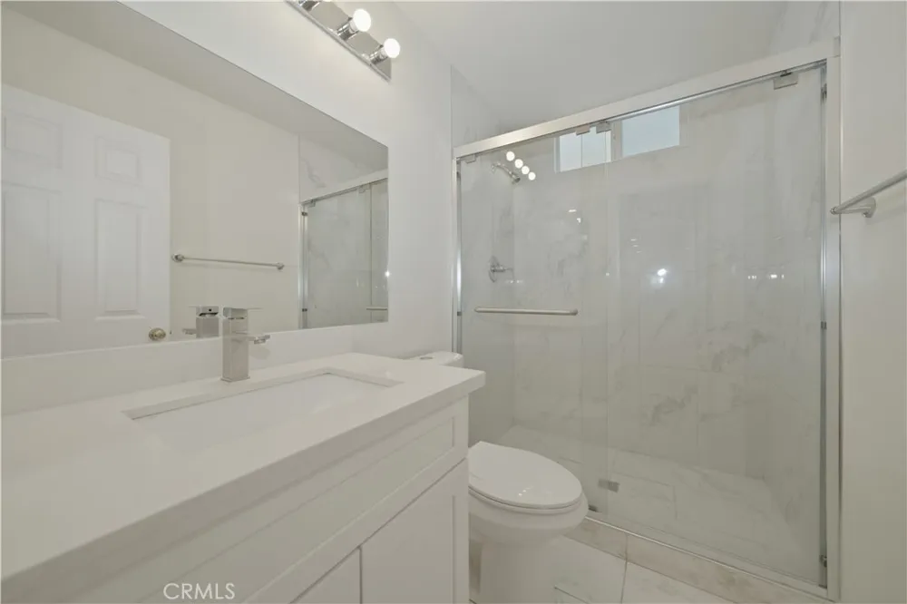 6710 Black Hawk Road Eastvale, CA 92880