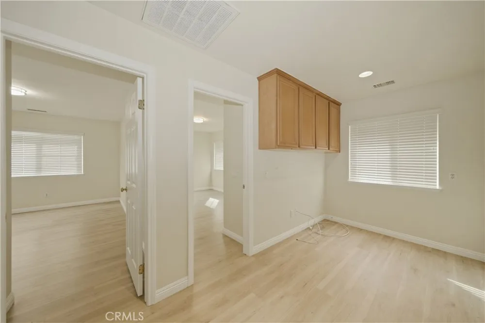 6710 Black Hawk Road Eastvale, CA 92880