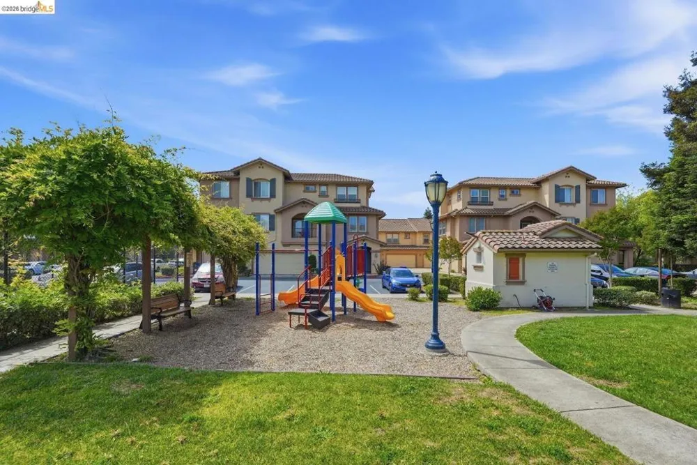 214 Carmel ST San Pablo, CA 94806