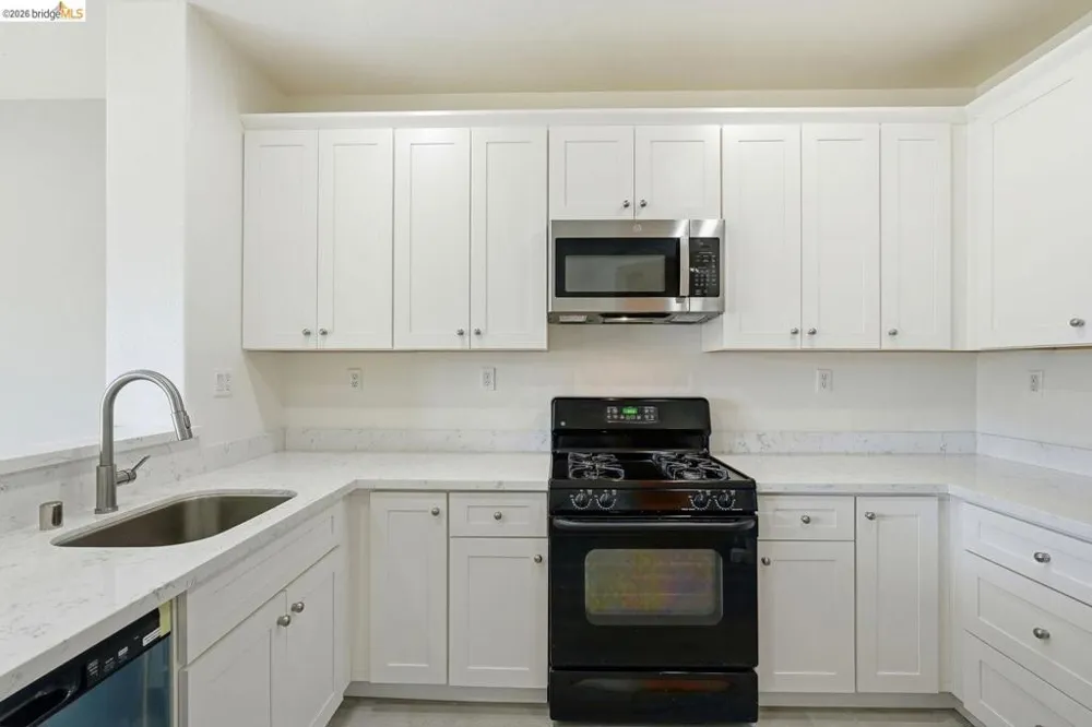 214 Carmel ST San Pablo, CA 94806