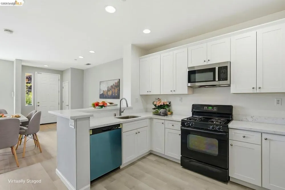 214 Carmel ST San Pablo, CA 94806