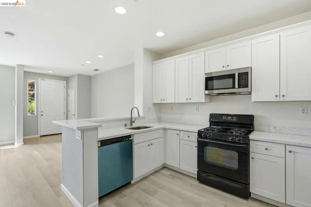 214 Carmel ST San Pablo, CA 94806