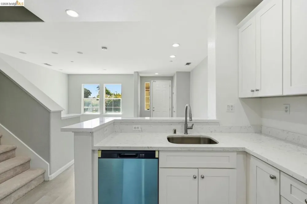 214 Carmel ST San Pablo, CA 94806