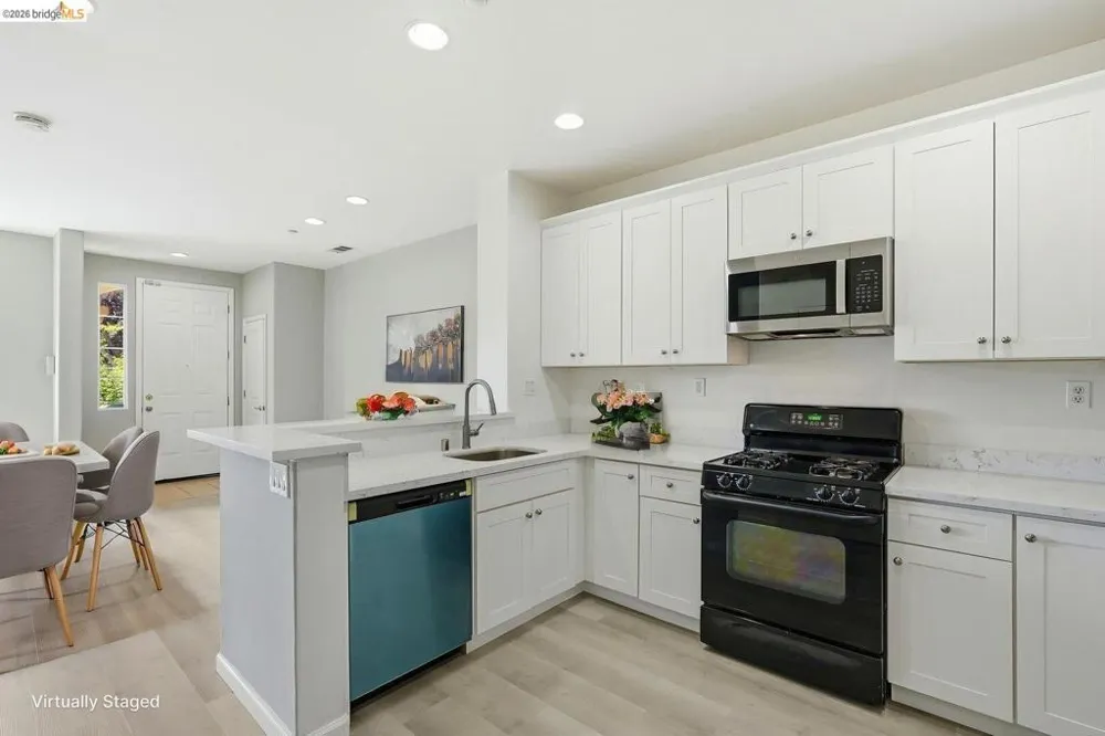 214 Carmel ST San Pablo, CA 94806