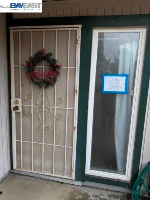 299 Shasta Dr #29 Vacaville, CA 95687