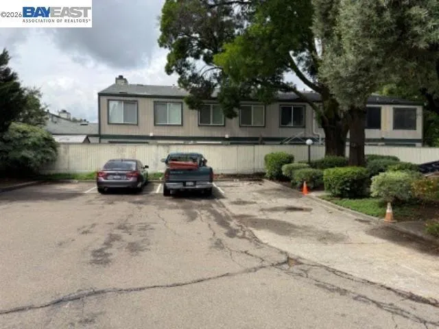 299 Shasta Dr #29 Vacaville, CA 95687