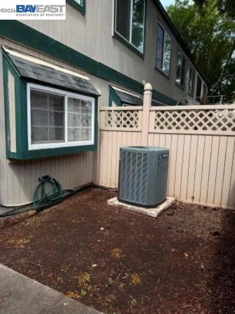 299 Shasta Dr #29 Vacaville, CA 95687
