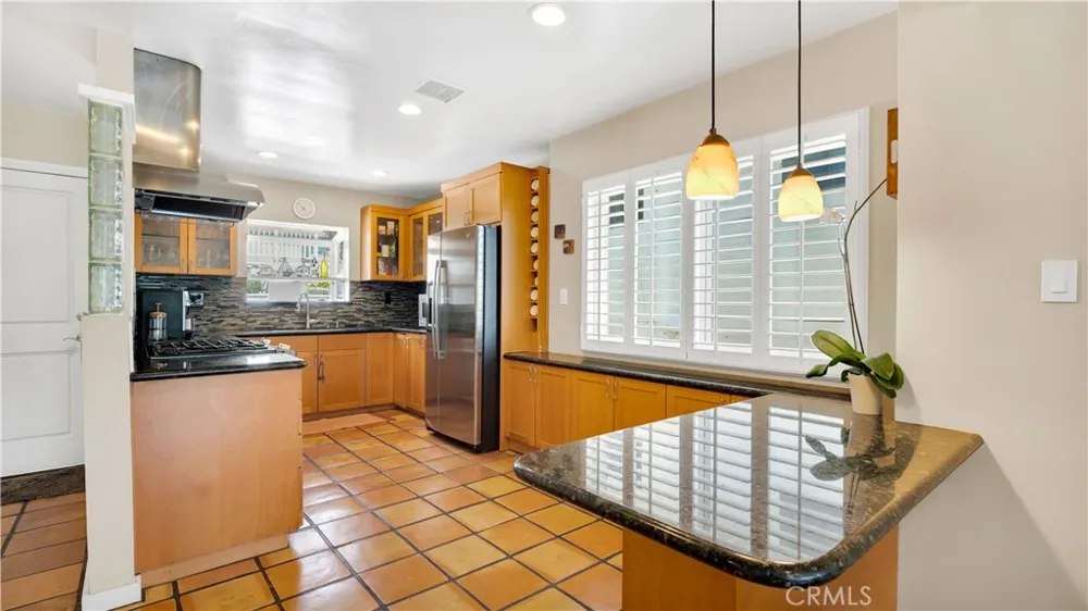 407 Alta Vista Avenue South Pasadena, CA 91030