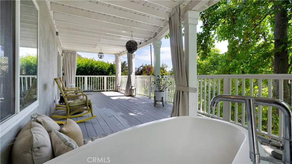 407 Alta Vista Avenue South Pasadena, CA 91030