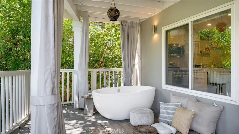 407 Alta Vista Avenue South Pasadena, CA 91030