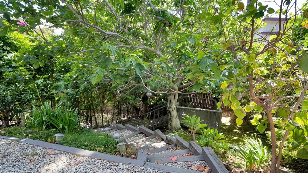 407 Alta Vista Avenue South Pasadena, CA 91030