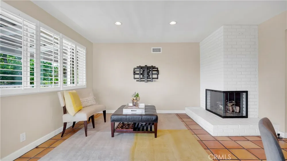 407 Alta Vista Avenue South Pasadena, CA 91030