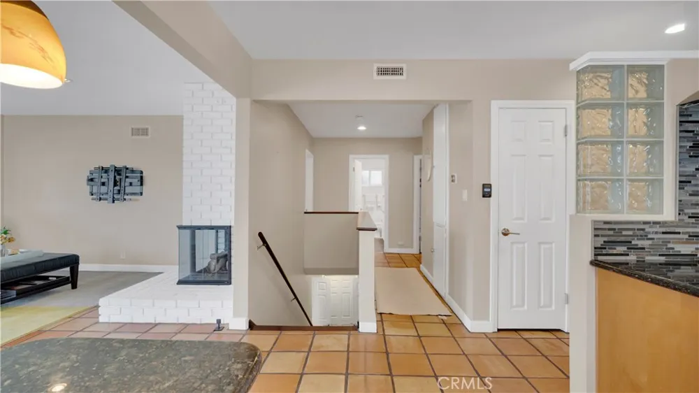 407 Alta Vista Avenue South Pasadena, CA 91030