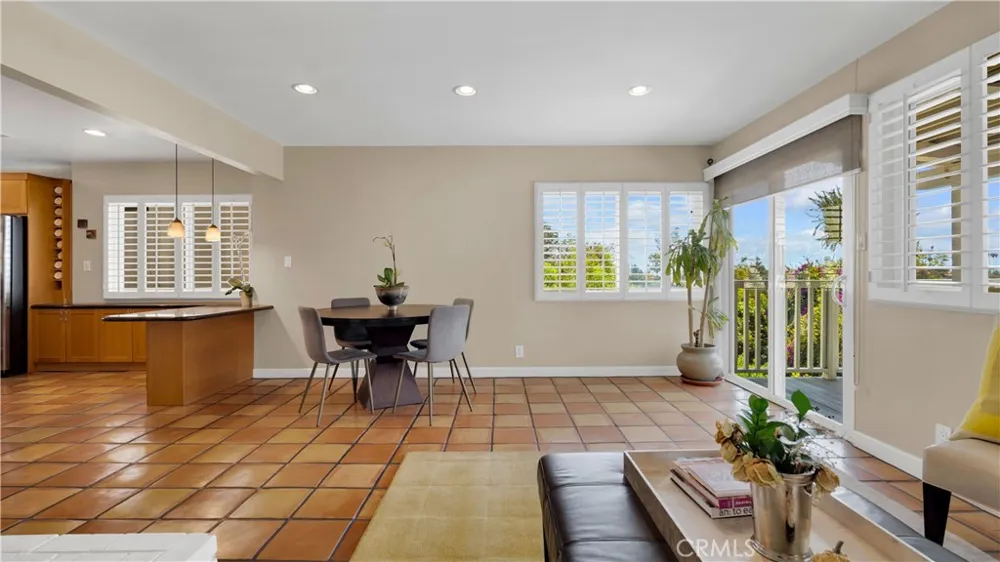 407 Alta Vista Avenue South Pasadena, CA 91030