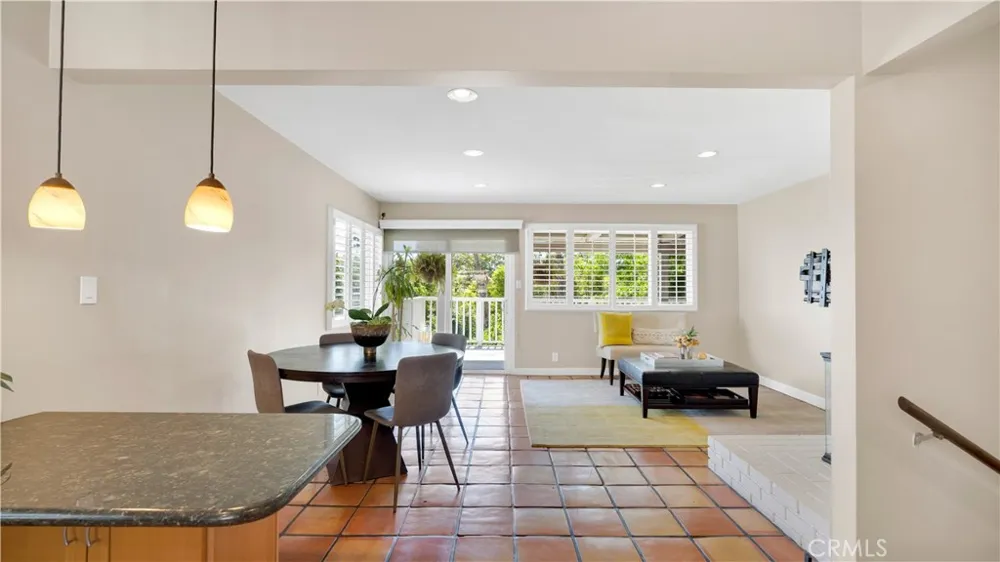 407 Alta Vista Avenue South Pasadena, CA 91030