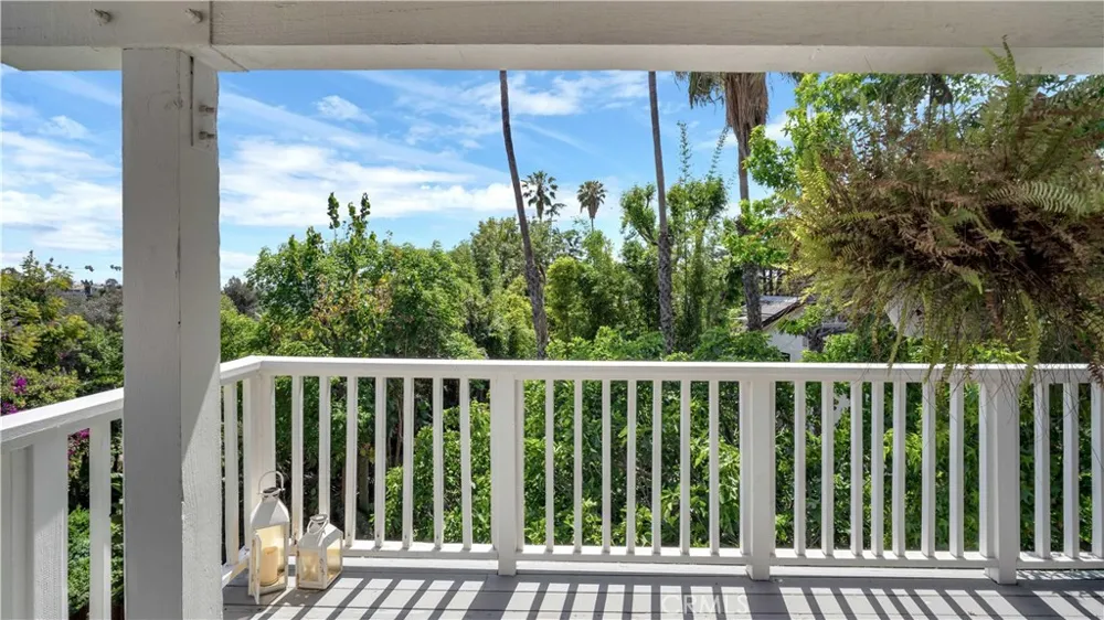 407 Alta Vista Avenue South Pasadena, CA 91030